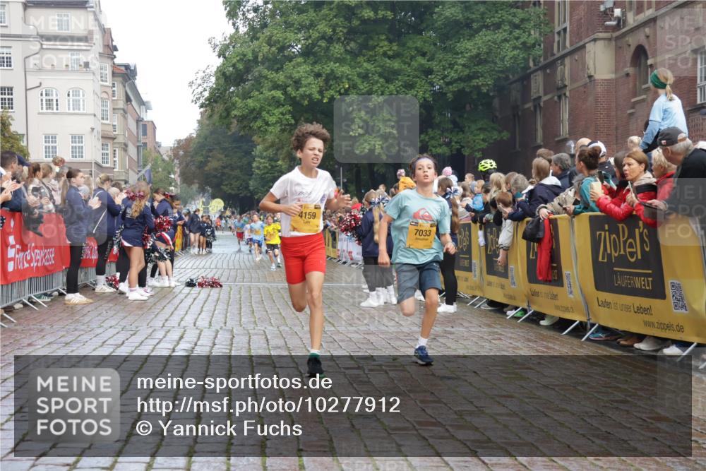 13.09.2026 - Kiel Lauf Yannick Fuchs http://msf.ph/oto/10277912 13.09.2026 08:50:58 Ziel 496, 2343, 5959, 10957, 497, 2125, 2443, 3106, 5792, 7511, 9612, 10359, 10987, 1238, 1724, 4159, 5010, 7033, 10463, 10970, 11688, 3167, 3487 meine-sportfotos.de
