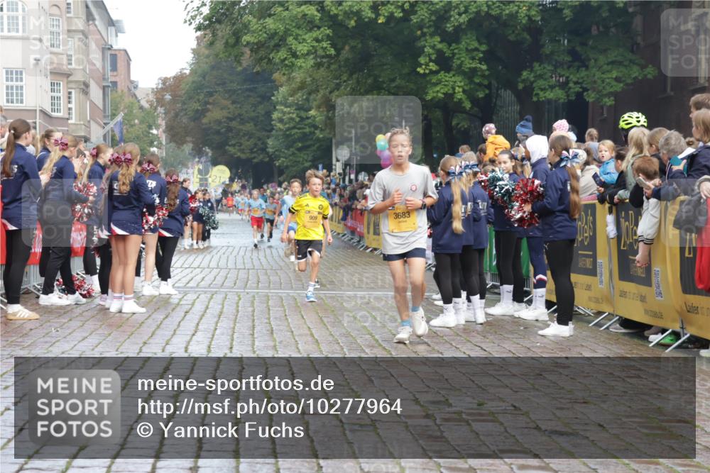13.09.2026 - Kiel Lauf Yannick Fuchs http://msf.ph/oto/10277964 13.09.2026 08:51:00 Ziel 496, 2343, 5959, 10957, 497, 2125, 2443, 3106, 5792, 7511, 9612, 10359, 10987, 909, 1238, 1724, 3683, 4159, 5010, 7033, 10463, 10970, 11688, 3487 meine-sportfotos.de