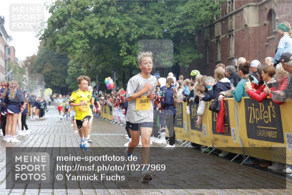 13.09.2026 - Kiel Lauf Yannick Fuchs http://msf.ph/oto/10277969 13.09.2026 08:51:01 Ziel 496, 2343, 5959, 10957, 497, 2125, 2443, 3106, 5792, 7511, 9612, 10359, 10987, 909, 1238, 1724, 3683, 4159, 4741, 5010, 7033, 10463, 10970, 11688, 3487, 10359 meine-sportfotos.de