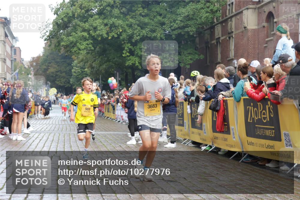 13.09.2026 - Kiel Lauf Yannick Fuchs http://msf.ph/oto/10277976 13.09.2026 08:51:02 Ziel 496, 1724, 2343, 5959, 10957, 10970, 497, 2125, 2443, 3106, 5792, 5959, 7511, 9612, 10359, 10987, 909, 1238, 3683, 4159, 4741, 5010, 5211, 7033, 10463, 11688, 3487, 10359 meine-sportfotos.de