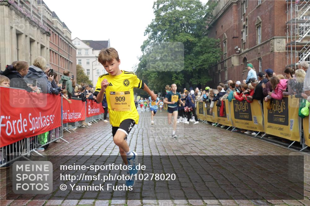 13.09.2026 - Kiel Lauf Yannick Fuchs http://msf.ph/oto/10278020 13.09.2026 08:51:03 Ziel 496, 1724, 2343, 10957, 10970, 497, 2125, 2443, 3106, 5792, 5959, 7511, 9612, 10359, 10987, 909, 1238, 3683, 4159, 4741, 5010, 5211, 7033, 10463, 11688, 3487, 10359 meine-sportfotos.de
