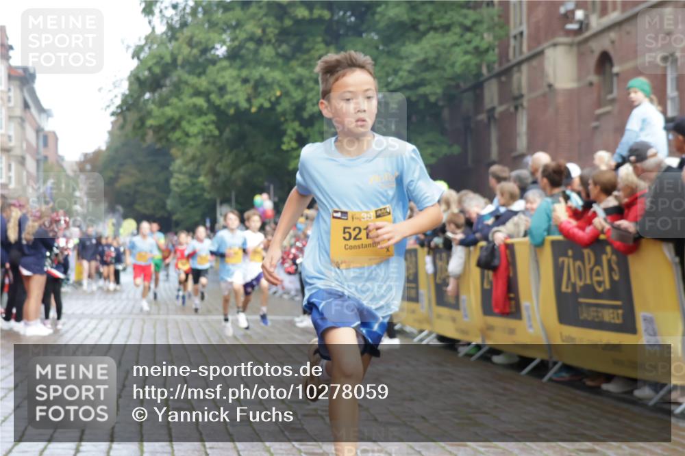 13.09.2026 - Kiel Lauf Yannick Fuchs http://msf.ph/oto/10278059 13.09.2026 08:51:06 Ziel 496, 1724, 2343, 10970, 11688, 497, 2125, 2443, 3106, 5792, 5959, 7511, 9612, 10957, 10987, 444, 909, 1238, 3683, 4159, 4741, 5010, 5211, 7033, 8883, 10463, 7511, 10359 meine-sportfotos.de