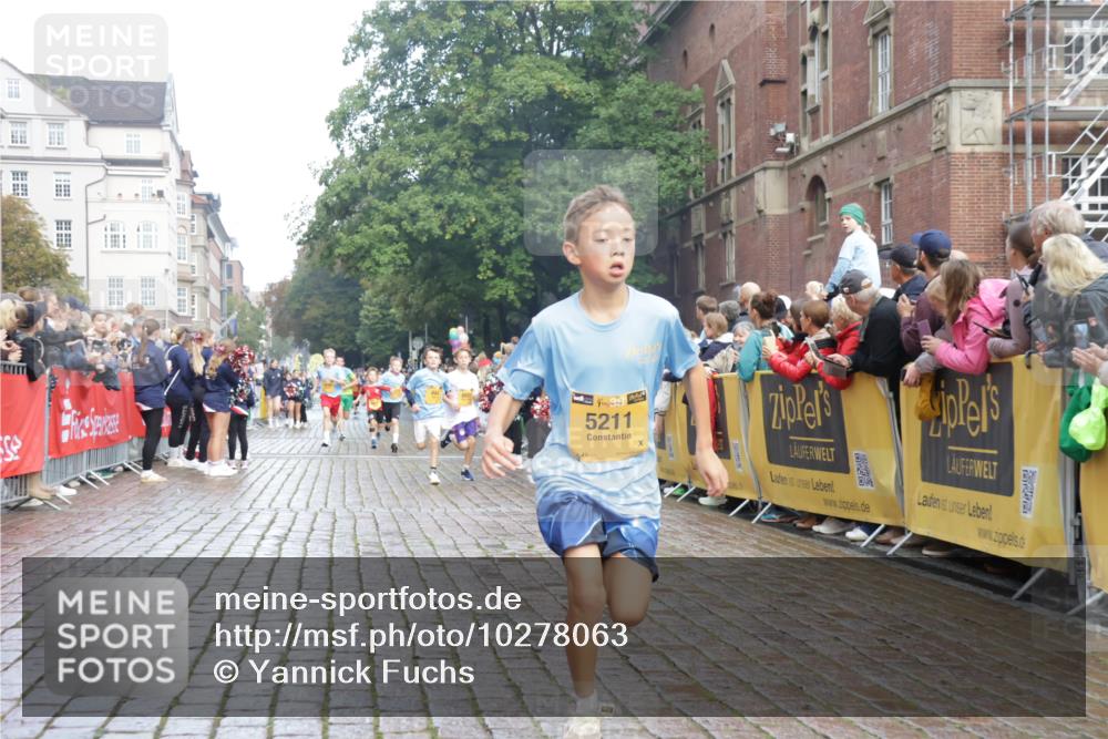 13.09.2026 - Kiel Lauf Yannick Fuchs http://msf.ph/oto/10278063 13.09.2026 08:51:06 Ziel 496, 1724, 2343, 10970, 11688, 497, 2125, 2443, 3106, 5792, 5959, 7511, 9612, 10957, 10987, 444, 909, 1238, 3683, 4159, 4741, 5010, 5211, 7033, 8883, 10463, 7511, 10359 meine-sportfotos.de