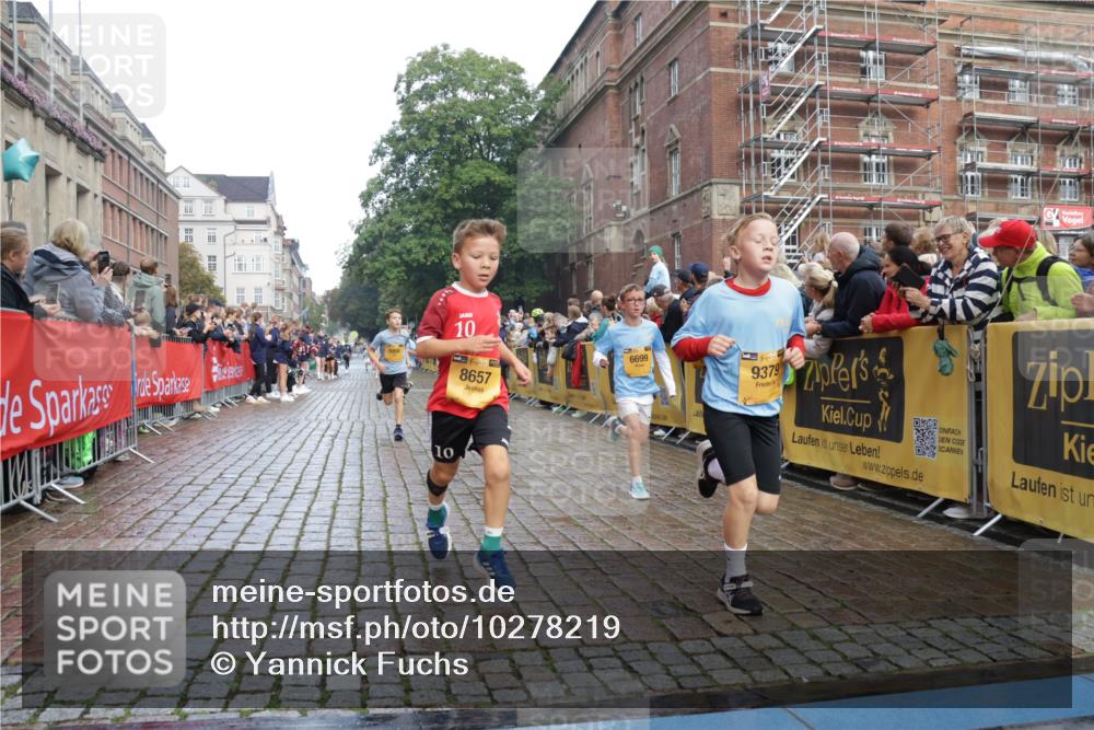13.09.2026 - Kiel Lauf Yannick Fuchs http://msf.ph/oto/10278219 13.09.2026 08:51:12 Ziel 1238, 1724, 4159, 5010, 7033, 10463, 10970, 11688, 496, 497, 2125, 2343, 3106, 5792, 5959, 9612, 10957, 10987, 444, 909, 3683, 4741, 5211, 5439, 5906, 6699, 8206, 8657, 8883, 9379, 9929, 2443, 7511 meine-sportfotos.de