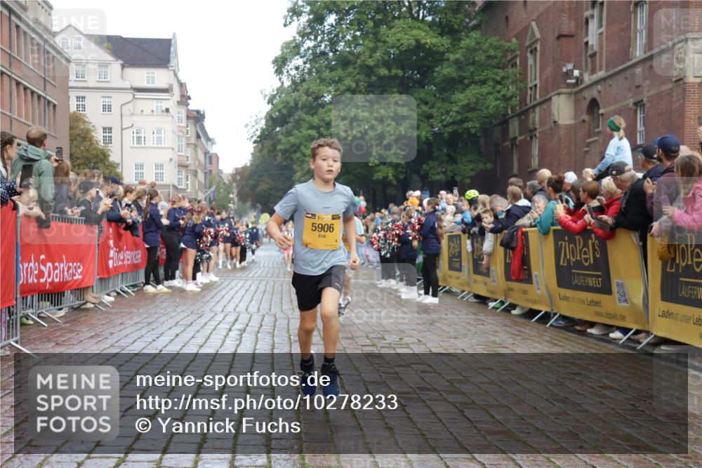 13.09.2026 - Kiel Lauf Yannick Fuchs http://msf.ph/oto/10278233 13.09.2026 08:51:13 Ziel 1238, 1724, 4159, 5010, 7033, 10463, 10970, 11688, 496, 497, 2125, 2343, 3106, 5792, 5959, 9612, 10957, 10987, 444, 909, 1243, 3683, 4741, 5211, 5439, 5906, 6699, 8206, 8657, 8883, 9379, 9929, 2443, 7511 meine-sportfotos.de