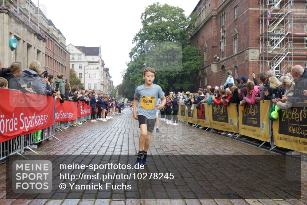 13.09.2026 - Kiel Lauf Yannick Fuchs http://msf.ph/oto/10278245 13.09.2026 08:51:13 Ziel 1238, 1724, 4159, 5010, 7033, 10463, 10970, 11688, 496, 497, 2125, 2343, 3106, 5792, 5959, 9612, 10957, 10987, 444, 909, 1243, 3683, 4741, 5211, 5439, 5906, 6699, 8206, 8657, 8883, 9379, 9929, 2443, 7511 meine-sportfotos.de