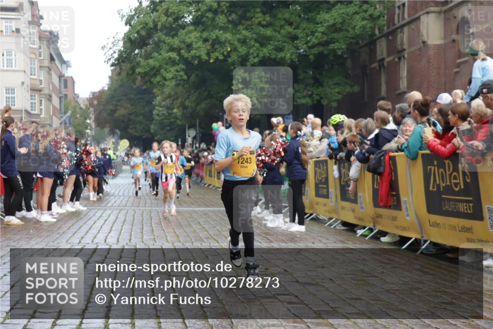 13.09.2026 - Kiel Lauf Yannick Fuchs http://msf.ph/oto/10278273 13.09.2026 08:51:15 Ziel 909, 1238, 1724, 3683, 4159, 5010, 7033, 10463, 10970, 11688, 496, 497, 2125, 2343, 3106, 5792, 5959, 9612, 10957, 10987, 444, 1243, 4741, 5211, 5439, 5793, 5906, 6699, 8206, 8657, 8883, 9379, 9929, 2443, 5792, 7511 meine-sportfotos.de