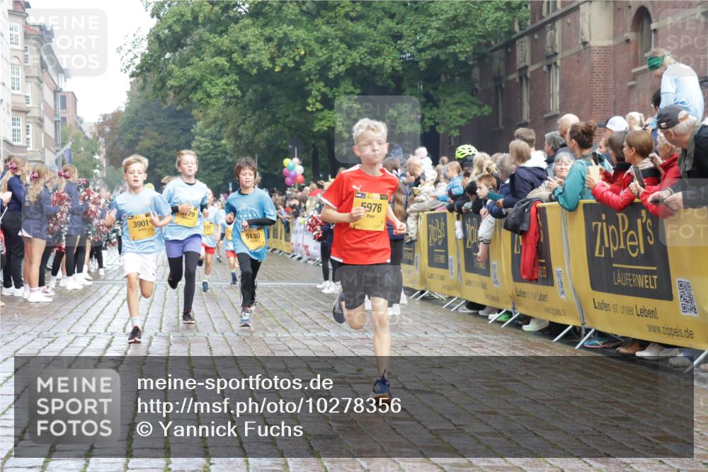 13.09.2026 - Kiel Lauf Yannick Fuchs http://msf.ph/oto/10278356 13.09.2026 08:51:19 Ziel 909, 1238, 3683, 4159, 4741, 5010, 5211, 7033, 10463, 11688, 496, 497, 1724, 2125, 2343, 3106, 5959, 9612, 10957, 10970, 10987, 444, 1243, 3779, 3901, 5130, 5439, 5793, 5906, 5976, 6699, 8206, 8538, 8657, 8883, 9379, 9929, 497, 2125, 3106, 5792, 9612, 10987 meine-sportfotos.de
