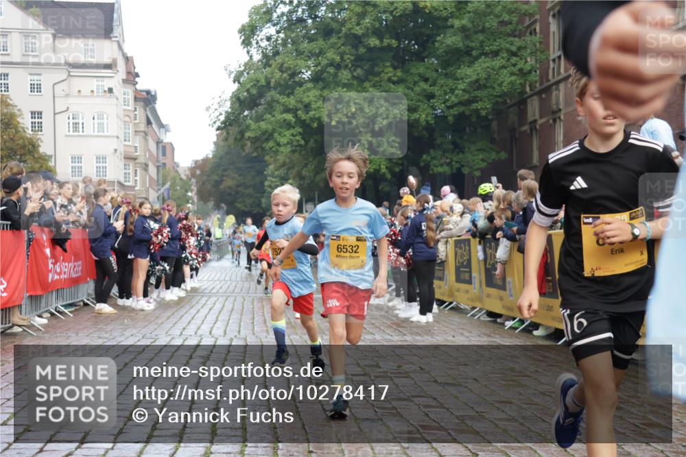 13.09.2026 - Kiel Lauf Yannick Fuchs http://msf.ph/oto/10278417 13.09.2026 08:51:23 Ziel 444, 909, 1238, 3683, 4159, 4741, 5010, 5211, 5439, 7033, 8657, 8883, 9379, 9929, 496, 1238, 1724, 2343, 5959, 10463, 10957, 10970, 11688, 1243, 3779, 3901, 5130, 5793, 5906, 5976, 6532, 6699, 7521, 8206, 8538, 11448, 12467, 497, 2125, 3106, 5792, 9612, 10987 meine-sportfotos.de