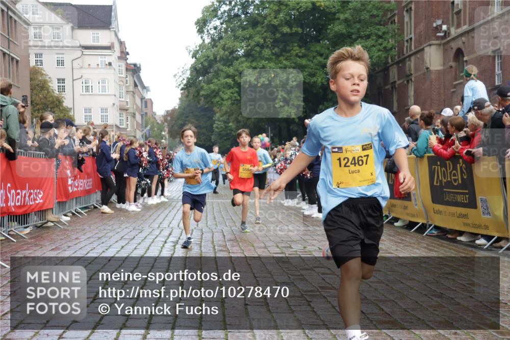 13.09.2026 - Kiel Lauf Yannick Fuchs http://msf.ph/oto/10278470 13.09.2026 08:51:25 Ziel 444, 909, 3683, 4159, 4741, 5211, 5439, 5906, 6699, 7033, 8657, 8883, 9379, 9929, 496, 1238, 1724, 2343, 5010, 5959, 7033, 10463, 10957, 10970, 11688, 1210, 1243, 3779, 3901, 5130, 5580, 5793, 5976, 6532, 7521, 8206, 8538, 11448, 12467, 497, 2125, 3106, 5959, 9612, 10987 meine-sportfotos.de