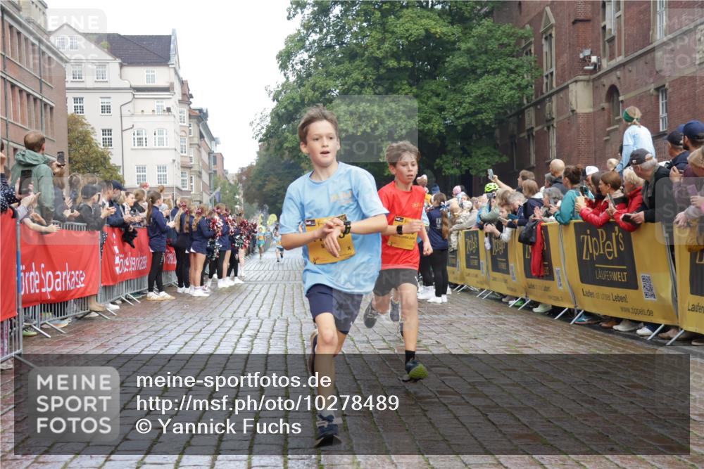13.09.2026 - Kiel Lauf Yannick Fuchs http://msf.ph/oto/10278489 13.09.2026 08:51:27 Ziel 444, 909, 3683, 4741, 5211, 5439, 5906, 6699, 8206, 8657, 8883, 9379, 9929, 496, 1238, 1724, 2343, 4159, 5010, 5959, 7033, 10463, 10957, 10970, 11688, 1210, 1243, 1572, 3779, 3901, 5130, 5169, 5580, 5793, 5976, 6532, 7521, 8538, 11448, 12467, 497, 2125, 3106, 5959, 9612, 10957, 10987 meine-sportfotos.de