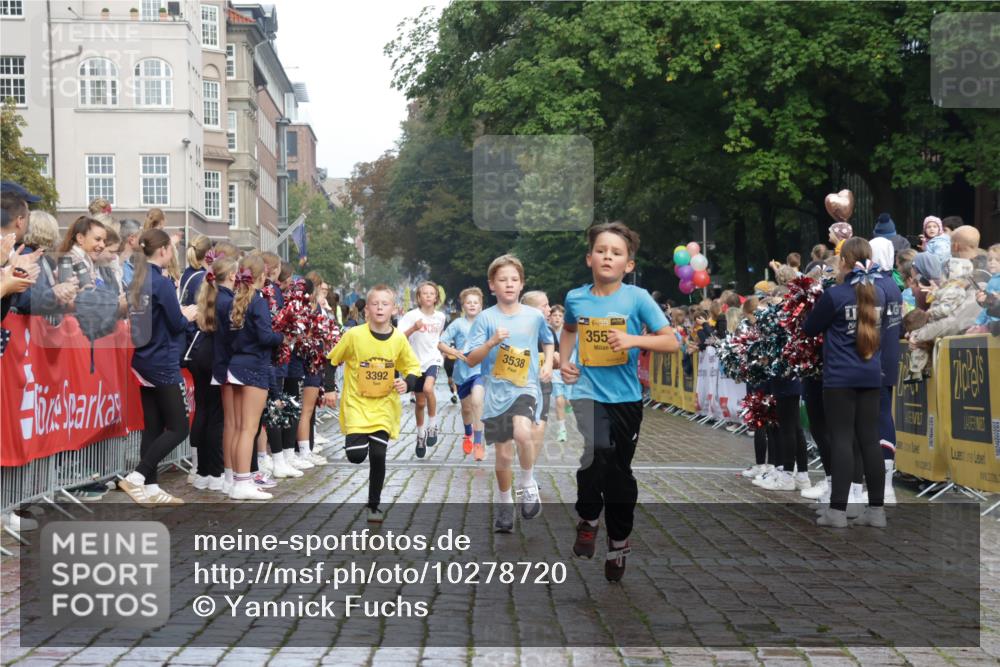 13.09.2026 - Kiel Lauf Yannick Fuchs http://msf.ph/oto/10278720 13.09.2026 08:51:41 Ziel 1210, 1243, 3779, 3901, 5130, 5580, 5793, 5976, 6532, 7521, 8206, 8538, 11448, 12467, 444, 909, 1238, 1724, 3683, 4159, 4741, 5010, 5211, 5439, 5906, 6699, 7033, 8206, 8657, 8883, 9379, 9929, 10463, 10970, 11688, 1572, 2020, 3392, 3538, 3557, 5169, 6205, 7171, 8543, 8700, 12102, 496, 1724, 2343, 10970 meine-sportfotos.de