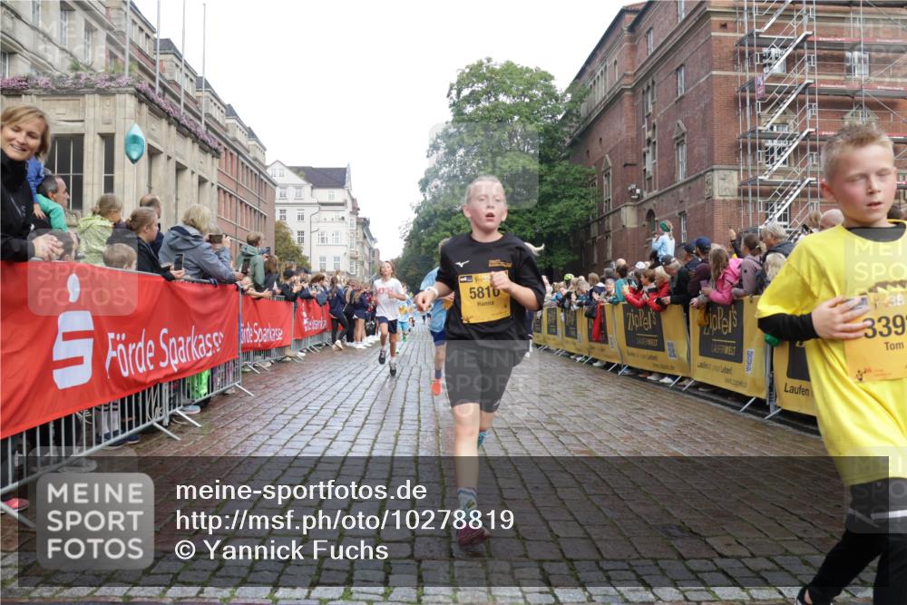 13.09.2026 - Kiel Lauf Yannick Fuchs http://msf.ph/oto/10278819 13.09.2026 08:51:45 Ziel 1210, 1572, 3779, 3901, 5130, 5169, 5580, 5793, 5976, 6532, 7521, 8538, 11448, 12102, 12467, 444, 909, 1238, 1243, 3683, 4159, 4741, 5010, 5211, 5439, 5793, 5906, 6699, 7033, 8206, 8657, 8883, 9379, 9929, 10463, 11688, 2020, 3392, 3538, 3557, 5810, 6205, 6372, 7171, 8543, 8700, 11608, 1238, 1724, 10463, 10970, 11688 meine-sportfotos.de