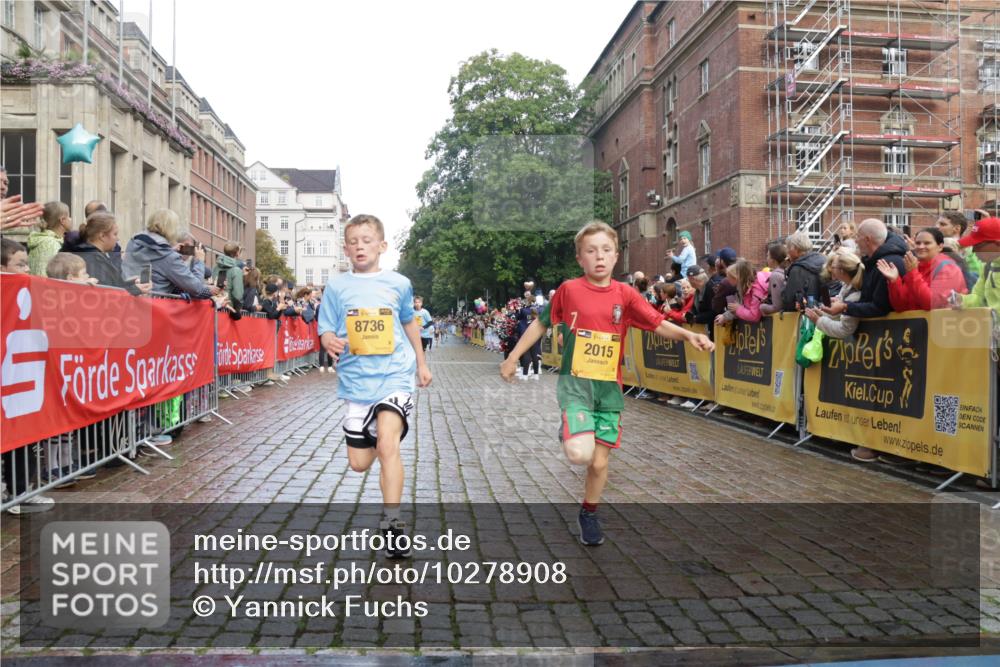 13.09.2026 - Kiel Lauf Yannick Fuchs http://msf.ph/oto/10278908 13.09.2026 08:51:50 Ziel 1210, 1572, 2020, 5169, 5580, 6205, 6532, 7171, 7521, 8543, 8700, 11448, 12102, 12467, 444, 909, 1243, 3683, 3779, 3901, 4159, 4741, 5130, 5211, 5439, 5793, 5906, 5976, 6532, 6699, 7033, 7521, 8206, 8538, 8657, 8883, 9379, 9929, 2015, 3178, 3392, 3538, 3557, 5810, 6372, 8477, 8736, 10826, 11608, 1238, 4159, 5010, 7033, 10463, 11688 meine-sportfotos.de