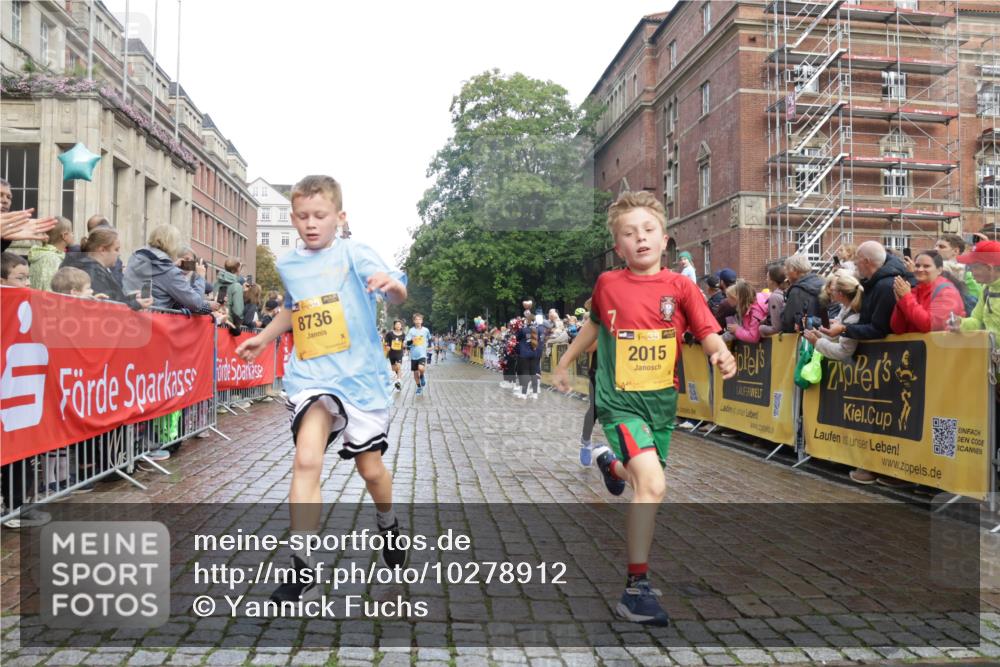 13.09.2026 - Kiel Lauf Yannick Fuchs http://msf.ph/oto/10278912 13.09.2026 08:51:50 Ziel 1210, 1572, 2020, 5169, 5580, 6205, 6532, 7171, 7521, 8543, 8700, 11448, 12102, 12467, 444, 909, 1243, 3683, 3779, 3901, 4159, 4741, 5130, 5211, 5439, 5793, 5906, 5976, 6532, 6699, 7033, 7521, 8206, 8538, 8657, 8883, 9379, 9929, 2015, 3178, 3392, 3538, 3557, 5810, 6372, 8477, 8736, 10826, 11608, 1238, 4159, 5010, 7033, 10463, 11688 meine-sportfotos.de
