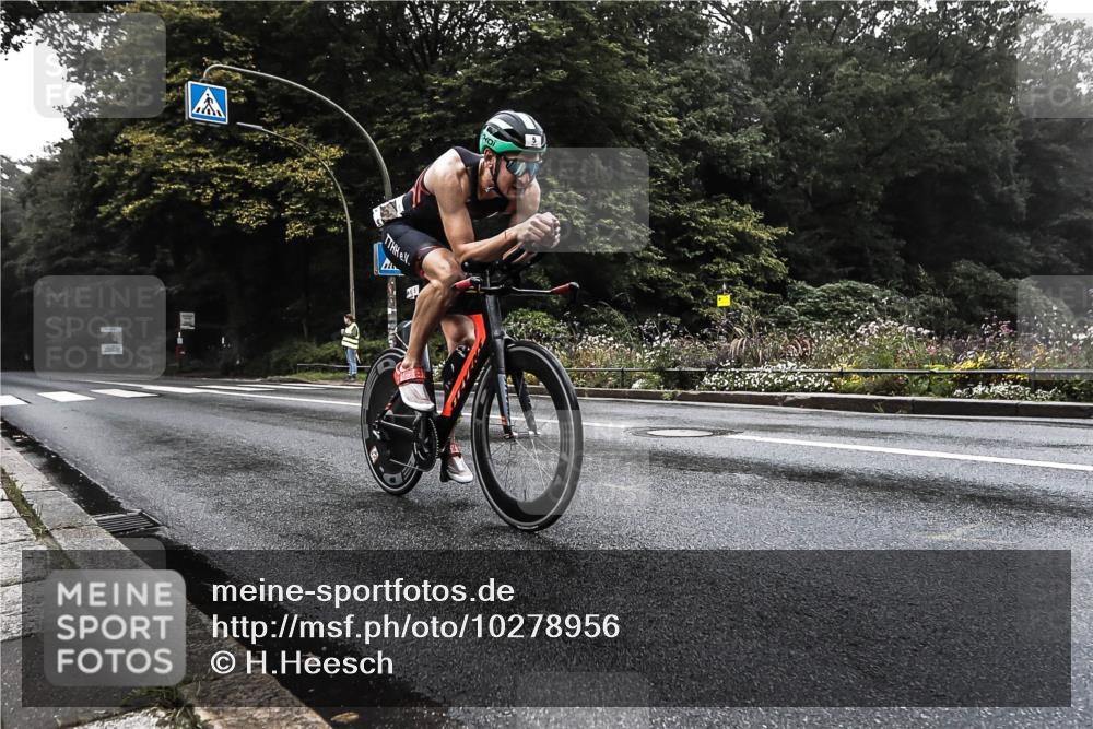 13.09.2026 - Stadtparktriathlon H.Heesch http://msf.ph/oto/10278956 13.09.2026 08:52:54 Radfahren 5, 9, 35 meine-sportfotos.de