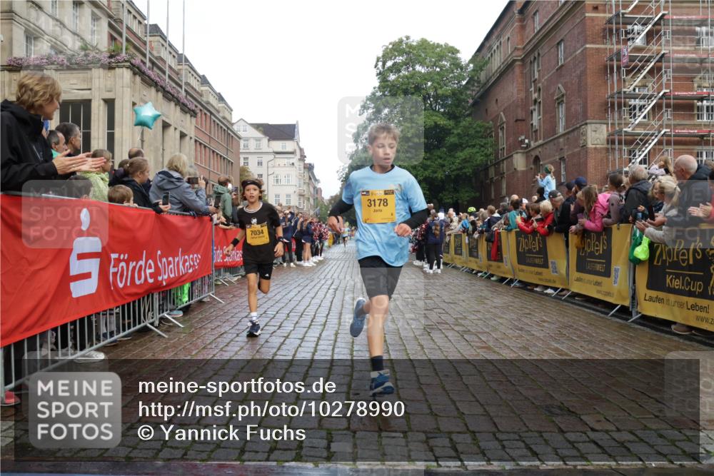 13.09.2026 - Kiel Lauf Yannick Fuchs http://msf.ph/oto/10278990 13.09.2026 08:51:54 Ziel 1210, 1572, 2020, 5169, 5580, 6205, 7171, 8543, 8700, 12102, 444, 909, 1243, 3683, 3779, 3901, 4741, 5130, 5211, 5439, 5580, 5793, 5906, 5976, 6532, 6699, 7521, 8206, 8538, 8657, 8883, 9379, 9929, 11448, 12467, 2015, 3178, 3392, 3538, 3557, 5810, 6372, 7034, 8477, 8736, 10826, 11608, 909, 1238, 3683, 4159, 4741, 5010, 5211, 7033, 10463 meine-sportfotos.de