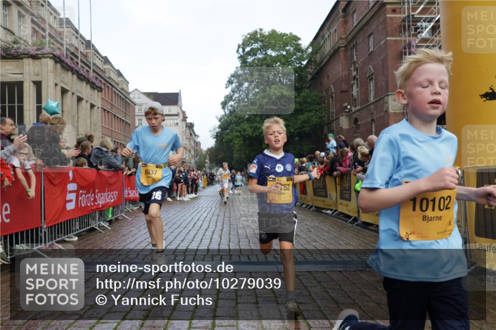 13.09.2026 - Kiel Lauf Yannick Fuchs http://msf.ph/oto/10279039 13.09.2026 08:52:01 Ziel 2020, 3392, 3538, 3557, 5810, 6205, 6372, 7171, 8543, 8700, 10826, 11608, 444, 1210, 1243, 1572, 3779, 3901, 5130, 5169, 5439, 5580, 5793, 5906, 5976, 6532, 6699, 7521, 8206, 8538, 8543, 8657, 8700, 9379, 9929, 11448, 12102, 12467, 1647, 1809, 2015, 3178, 3871, 6937, 7034, 8477, 8736, 10102, 11752, 444, 909, 3683, 4741, 5211, 5439, 6699, 8657, 8883, 9379, 9929 meine-sportfotos.de