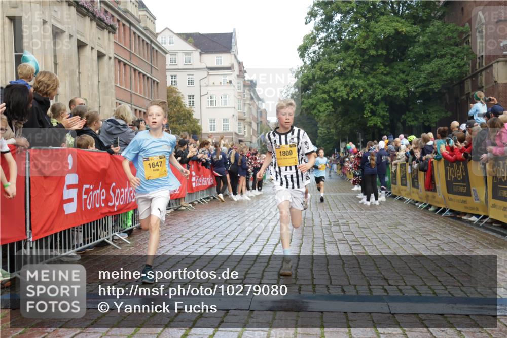 13.09.2026 - Kiel Lauf Yannick Fuchs http://msf.ph/oto/10279080 13.09.2026 08:52:03 Ziel 2015, 3392, 3538, 3557, 5810, 6205, 6372, 7171, 8477, 8736, 10826, 11608, 1210, 1243, 1572, 2020, 3779, 3901, 5130, 5169, 5580, 5793, 5906, 5976, 6532, 6699, 7171, 7521, 8206, 8538, 8543, 8657, 8700, 9379, 11448, 12102, 12467, 1647, 1809, 3178, 3871, 6937, 7034, 9381, 10102, 11752, 444, 4741, 5211, 5439, 5906, 6699, 8206, 8657, 8883, 9379, 9929 meine-sportfotos.de