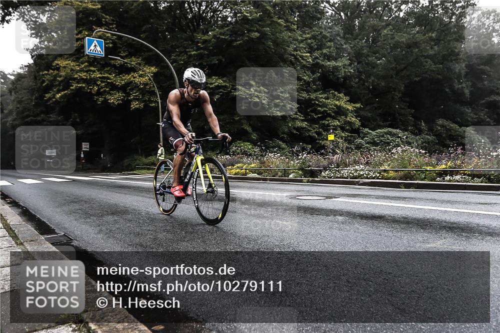 13.09.2026 - Stadtparktriathlon H.Heesch http://msf.ph/oto/10279111 13.09.2026 08:56:13 Radfahren 57, 60, 93 meine-sportfotos.de