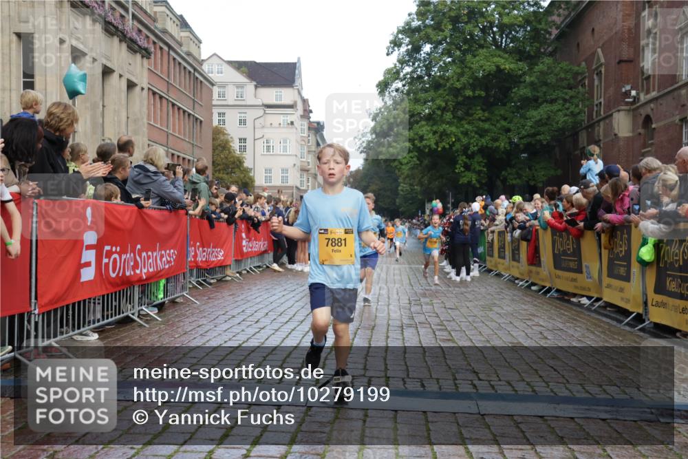 13.09.2026 - Kiel Lauf Yannick Fuchs http://msf.ph/oto/10279199 13.09.2026 08:52:12 Ziel 2015, 3178, 3871, 5810, 6372, 6937, 7034, 8477, 8736, 10102, 10826, 11608, 11752, 1210, 1572, 2020, 3392, 3538, 3557, 3779, 3901, 5130, 5169, 5580, 5810, 5976, 6205, 6532, 7171, 7521, 8538, 8543, 8700, 11448, 12102, 12467, 1647, 1809, 3782, 5075, 6517, 7881, 9381, 10396, 1243, 3779, 3901, 5130, 5793, 5906, 5976, 6532, 7521, 8206, 8538 meine-sportfotos.de
