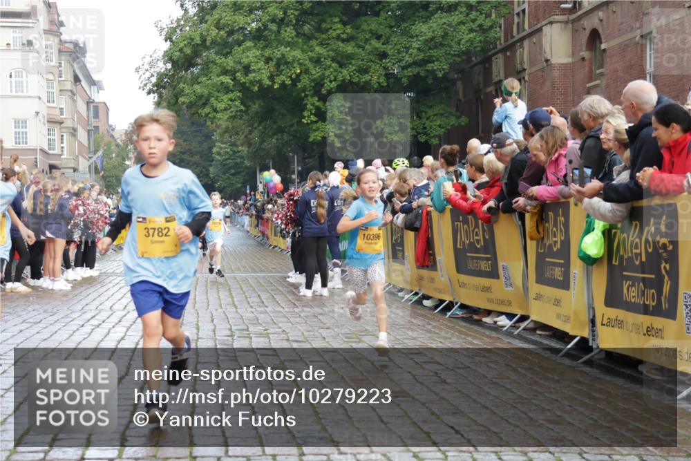 13.09.2026 - Kiel Lauf Yannick Fuchs http://msf.ph/oto/10279223 13.09.2026 08:52:14 Ziel 2015, 3178, 3871, 6937, 7034, 8477, 8736, 10102, 10826, 11608, 11752, 1210, 1572, 2020, 3392, 3538, 3557, 3779, 5169, 5580, 5810, 6205, 6372, 6532, 7171, 7521, 8538, 8543, 8700, 11448, 11608, 12102, 12467, 1647, 1809, 3782, 5075, 6517, 7881, 9381, 10396, 1243, 3779, 3901, 5130, 5793, 5976, 6532, 7521, 8538, 12467 meine-sportfotos.de
