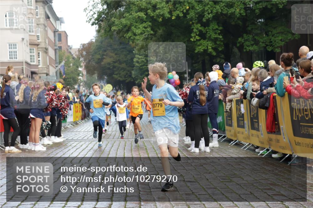 13.09.2026 - Kiel Lauf Yannick Fuchs http://msf.ph/oto/10279270 13.09.2026 08:52:17 Ziel 1647, 1809, 2015, 3178, 3871, 6937, 7034, 8477, 8736, 9381, 10102, 11752, 1210, 1572, 2015, 2020, 3392, 3538, 3557, 5169, 5580, 5810, 6205, 6372, 7171, 8543, 8700, 8736, 10826, 11448, 11608, 12102, 12467, 2613, 3782, 5075, 6517, 7881, 10396, 10779, 12460, 1210, 3779, 3901, 5130, 5580, 5793, 5976, 6532, 7521, 8538, 11448, 12467 meine-sportfotos.de