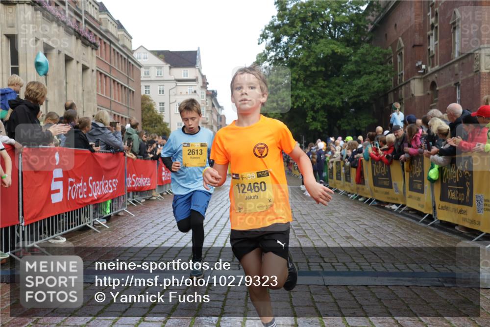 13.09.2026 - Kiel Lauf Yannick Fuchs http://msf.ph/oto/10279323 13.09.2026 08:52:21 Ziel 1647, 1809, 3871, 6517, 6937, 7034, 9381, 10102, 11752, 1572, 2015, 2020, 3178, 3392, 3538, 3557, 5169, 5810, 6205, 6372, 7034, 7171, 8477, 8543, 8700, 8736, 10826, 11608, 12102, 1799, 2613, 3782, 5075, 5121, 7881, 7894, 8745, 10396, 10779, 12460, 1210, 1572, 3779, 5169, 5580, 6532, 7521, 8538, 11448, 12102, 12467 meine-sportfotos.de