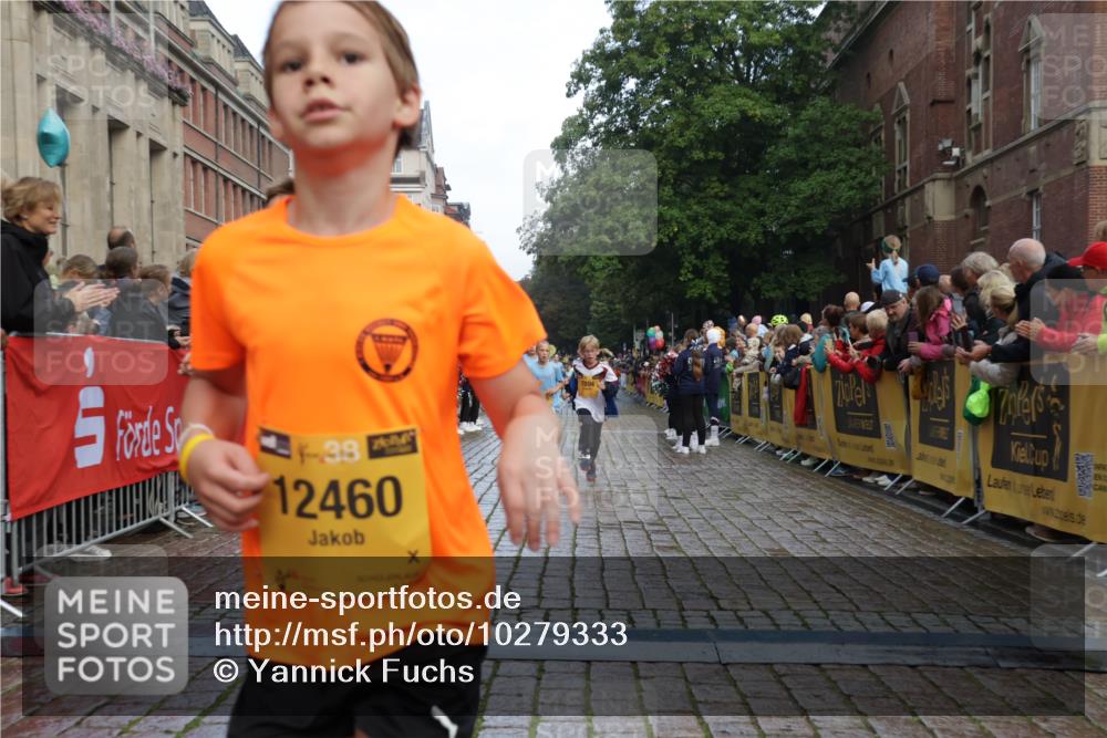 13.09.2026 - Kiel Lauf Yannick Fuchs http://msf.ph/oto/10279333 13.09.2026 08:52:21 Ziel 1647, 1809, 3871, 6517, 6937, 7034, 9381, 10102, 11752, 1572, 2015, 2020, 3178, 3392, 3538, 3557, 5169, 5810, 6205, 6372, 7034, 7171, 8477, 8543, 8700, 8736, 10826, 11608, 12102, 1799, 2613, 3782, 5075, 5121, 7881, 7894, 8745, 10396, 10779, 12460, 1210, 1572, 3779, 5169, 5580, 6532, 7521, 8538, 11448, 12102, 12467 meine-sportfotos.de
