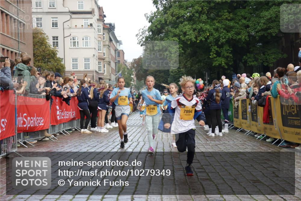 13.09.2026 - Kiel Lauf Yannick Fuchs http://msf.ph/oto/10279349 13.09.2026 08:52:22 Ziel 1647, 1809, 3871, 6517, 6937, 9381, 10102, 11752, 1572, 2015, 2020, 3178, 3392, 3538, 3557, 5169, 5810, 6205, 6372, 7034, 7171, 8477, 8543, 8700, 8736, 10826, 11608, 12102, 1799, 2613, 3782, 5075, 5121, 7881, 7894, 8745, 10396, 10779, 12460, 1210, 1572, 5169, 5580, 6532, 7521, 11448, 12102, 12467 meine-sportfotos.de