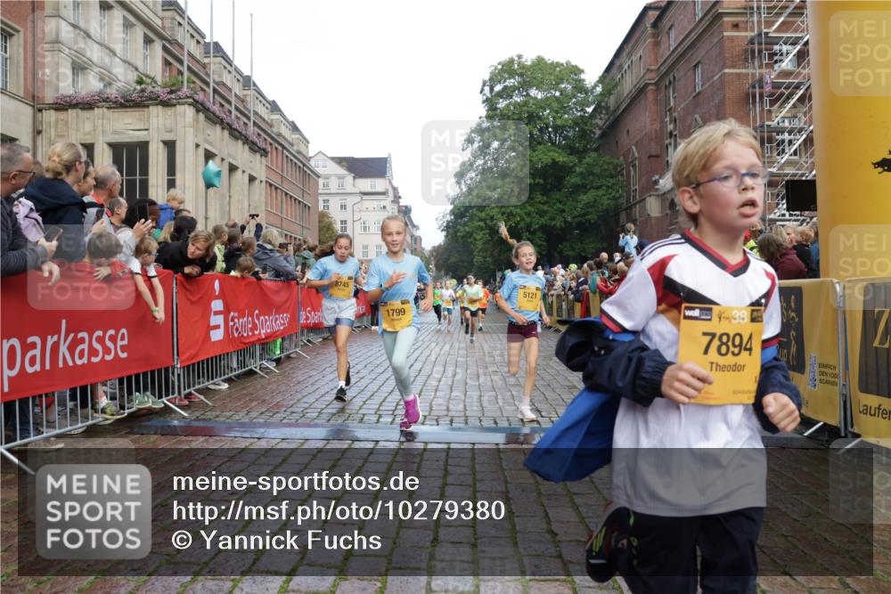 13.09.2026 - Kiel Lauf Yannick Fuchs http://msf.ph/oto/10279380 13.09.2026 08:52:24 Ziel 1647, 1809, 3871, 6517, 6937, 7881, 9381, 10102, 11752, 2015, 2020, 3178, 3392, 3538, 3557, 5810, 6205, 6372, 7034, 7171, 8477, 8543, 8700, 8736, 10826, 11608, 12102, 1799, 2613, 3782, 5075, 5121, 5334, 7894, 8745, 10396, 10779, 12460, 1210, 1572, 2020, 5169, 5580, 8543, 8700, 11448, 12102, 12467 meine-sportfotos.de