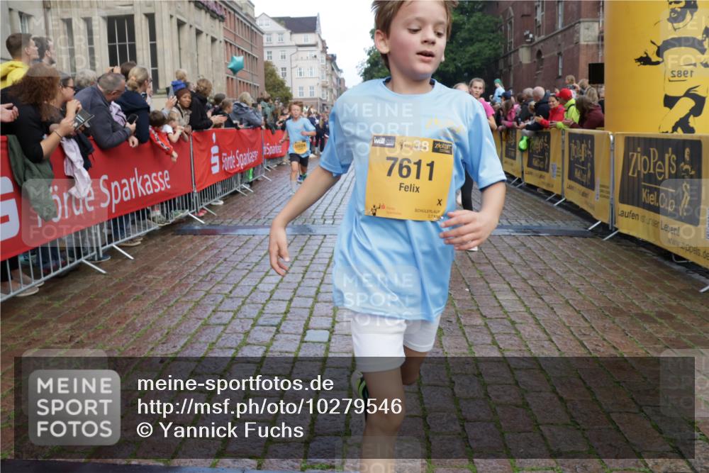 13.09.2026 - Kiel Lauf Yannick Fuchs http://msf.ph/oto/10279546 13.09.2026 08:52:36 Ziel 1799, 2613, 3782, 5075, 5121, 7881, 7894, 8745, 10396, 10779, 12460, 1647, 1809, 2015, 3178, 3392, 3871, 5810, 6372, 6517, 6937, 7034, 8477, 8736, 9381, 10102, 10826, 11608, 11752, 237, 2402, 2609, 4158, 4668, 5147, 5149, 5334, 5405, 6210, 6283, 7025, 7423, 7611, 10024, 10414, 10991, 11248, 12397, 12454, 12488, 3392, 3538, 3557, 5810, 6205, 6372, 11608 meine-sportfotos.de