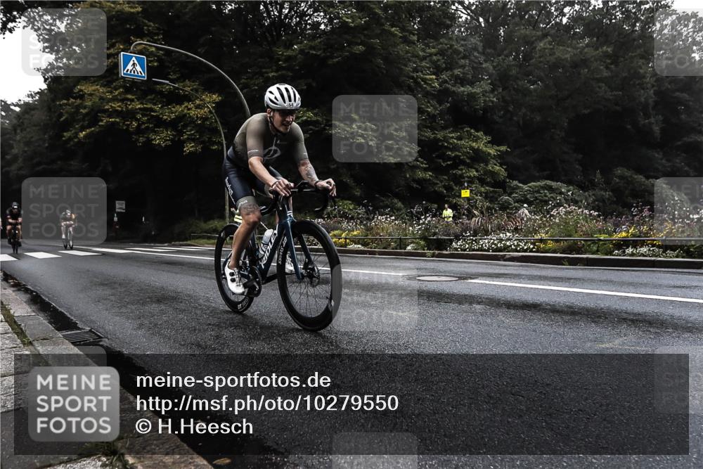 13.09.2026 - Stadtparktriathlon H.Heesch http://msf.ph/oto/10279550 13.09.2026 09:02:00 Radfahren 23, 51, 64, 70, 122 meine-sportfotos.de
