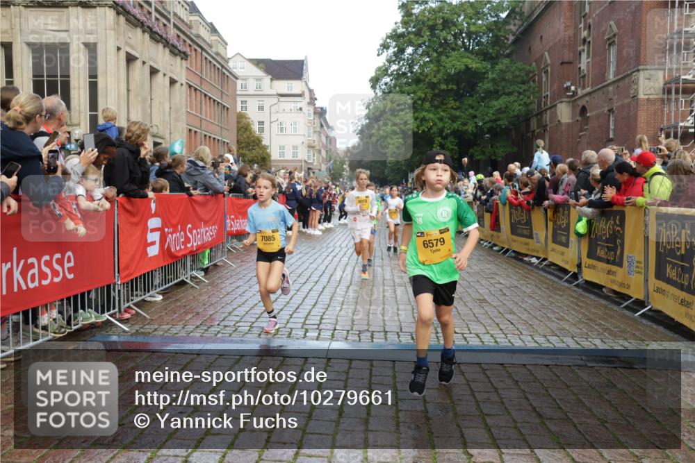 13.09.2026 - Kiel Lauf Yannick Fuchs http://msf.ph/oto/10279661 13.09.2026 08:52:46 Ziel 1799, 2402, 2609, 2613, 4158, 4668, 5121, 5334, 5405, 6210, 6283, 7025, 7423, 7894, 8745, 10414, 11248, 12397, 12454, 12460, 1647, 1809, 3782, 3871, 5075, 6517, 6937, 7034, 7881, 9381, 10102, 10396, 10779, 11752, 12460, 237, 1263, 4756, 5147, 5149, 5373, 6579, 7085, 7611, 8018, 8510, 10024, 10627, 10991, 11706, 12488, 2015, 3178, 7034, 8477, 8736, 10826, 11608 meine-sportfotos.de