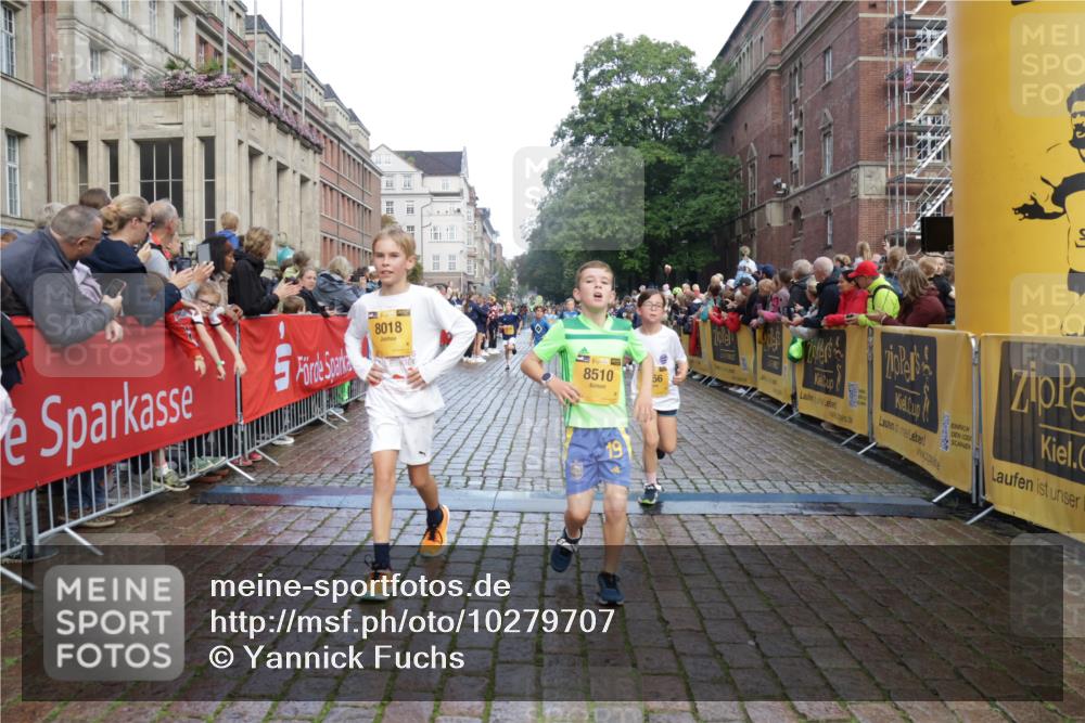 13.09.2026 - Kiel Lauf Yannick Fuchs http://msf.ph/oto/10279707 13.09.2026 08:52:49 Ziel 1799, 2402, 2609, 4158, 4668, 5121, 5147, 5334, 5405, 6210, 6283, 7025, 7423, 7611, 7894, 8745, 10024, 10414, 10991, 11248, 12397, 12454, 12488, 1647, 1809, 2613, 3782, 3871, 5075, 6517, 6937, 7881, 7894, 9381, 10102, 10396, 10779, 11752, 12460, 237, 1263, 4756, 5149, 5342, 5373, 6579, 7085, 8018, 8510, 8601, 10627, 11706, 2015, 3178, 3871, 6937, 7034, 8477, 8736, 10102, 11752 meine-sportfotos.de