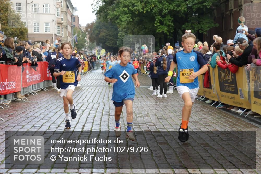 13.09.2026 - Kiel Lauf Yannick Fuchs http://msf.ph/oto/10279726 13.09.2026 08:52:51 Ziel 237, 2402, 2609, 4158, 4668, 5121, 5147, 5149, 5334, 5405, 6210, 6283, 7025, 7423, 7611, 8745, 10024, 10414, 10991, 11248, 12397, 12454, 12488, 1647, 1799, 1809, 2613, 3782, 3871, 5075, 5121, 6517, 6937, 7881, 7894, 8745, 9381, 10102, 10396, 10779, 11752, 12460, 1263, 4756, 5342, 5373, 6579, 7085, 8018, 8510, 8601, 10390, 10627, 11706, 3178, 3871, 6937, 7034, 10102, 11752 meine-sportfotos.de