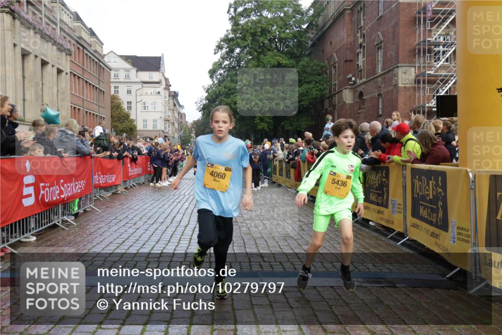 13.09.2026 - Kiel Lauf Yannick Fuchs http://msf.ph/oto/10279797 13.09.2026 08:52:56 Ziel 237, 1263, 2402, 2609, 5147, 5149, 5373, 5405, 6210, 6283, 7025, 7423, 7611, 10024, 10414, 10627, 10991, 11248, 11706, 12397, 12454, 12488, 1647, 1799, 1809, 2613, 3782, 4158, 4668, 5075, 5121, 5334, 6517, 7881, 7894, 8745, 9381, 10396, 10414, 10779, 12460, 2985, 3316, 4060, 4756, 5342, 5436, 6103, 6579, 7085, 8018, 8510, 8601, 8819, 10390, 1647, 1809, 3871, 6517, 6937, 9381, 10102, 11752 meine-sportfotos.de