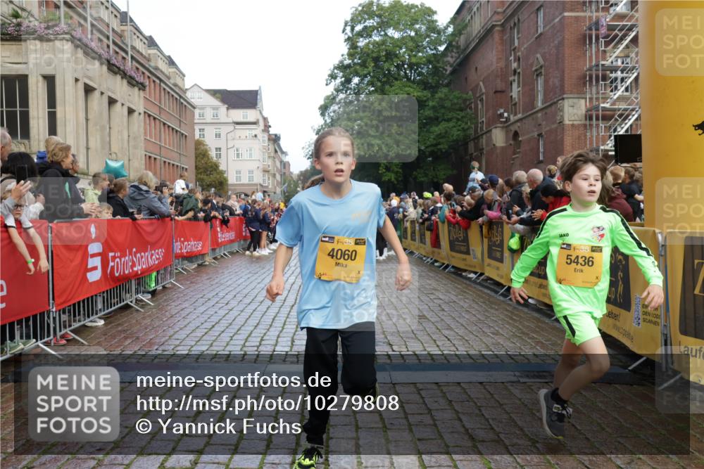 13.09.2026 - Kiel Lauf Yannick Fuchs http://msf.ph/oto/10279808 13.09.2026 08:52:56 Ziel 237, 1263, 2402, 2609, 5147, 5149, 5373, 5405, 6210, 6283, 7025, 7423, 7611, 10024, 10414, 10627, 10991, 11248, 11706, 12397, 12454, 12488, 1647, 1799, 1809, 2613, 3782, 4158, 4668, 5075, 5121, 5334, 6517, 7881, 7894, 8745, 9381, 10396, 10414, 10779, 12460, 2985, 3316, 4060, 4756, 5342, 5436, 6103, 6579, 7085, 8018, 8510, 8601, 8819, 10390, 1647, 1809, 3871, 6517, 6937, 9381, 10102, 11752 meine-sportfotos.de