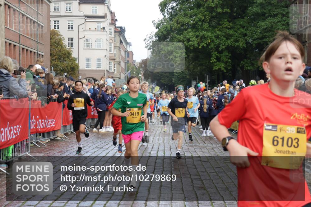 13.09.2026 - Kiel Lauf Yannick Fuchs http://msf.ph/oto/10279869 13.09.2026 08:53:01 Ziel 237, 1263, 4756, 5147, 5149, 5373, 6210, 6579, 7085, 7611, 8018, 8510, 10024, 10627, 10991, 11706, 12488, 1799, 2402, 2609, 2613, 3782, 4158, 4668, 5075, 5121, 5334, 5405, 6210, 6283, 7025, 7423, 7881, 7894, 8745, 10396, 10414, 10779, 11248, 12397, 12454, 12460, 1919, 2743, 2985, 3316, 3419, 4060, 5342, 5436, 6103, 7170, 7875, 8095, 8541, 8601, 8819, 10390, 1647, 1809, 6517, 7881, 9381 meine-sportfotos.de