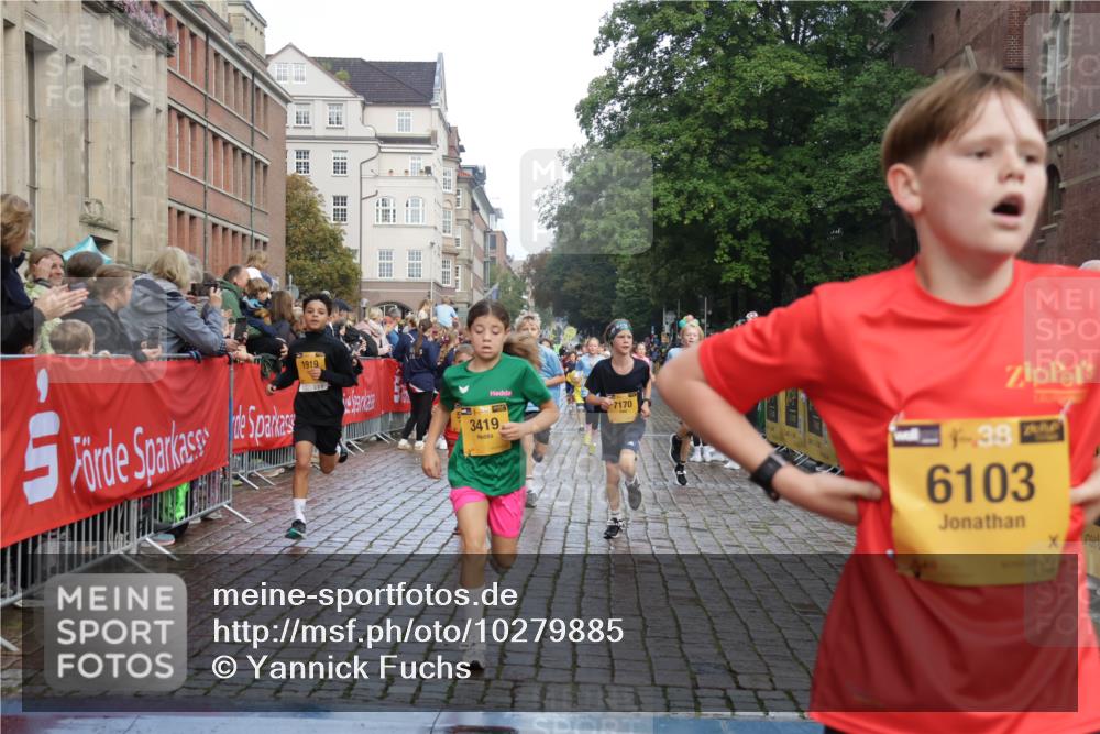 13.09.2026 - Kiel Lauf Yannick Fuchs http://msf.ph/oto/10279885 13.09.2026 08:53:02 Ziel 237, 1263, 4756, 5147, 5149, 5373, 6579, 7085, 7611, 8018, 8510, 10024, 10627, 10991, 11706, 12488, 1799, 2402, 2609, 2613, 3782, 4158, 4668, 5075, 5121, 5334, 5405, 6210, 6283, 7025, 7423, 7611, 7881, 7894, 8745, 10396, 10414, 10779, 10991, 11248, 12397, 12454, 12460, 1919, 2743, 2985, 3316, 3419, 4060, 5284, 5342, 5436, 6103, 7170, 7875, 8095, 8541, 8601, 8819, 10390, 12168, 1647, 1809, 3782, 6517, 7881, 9381 meine-sportfotos.de