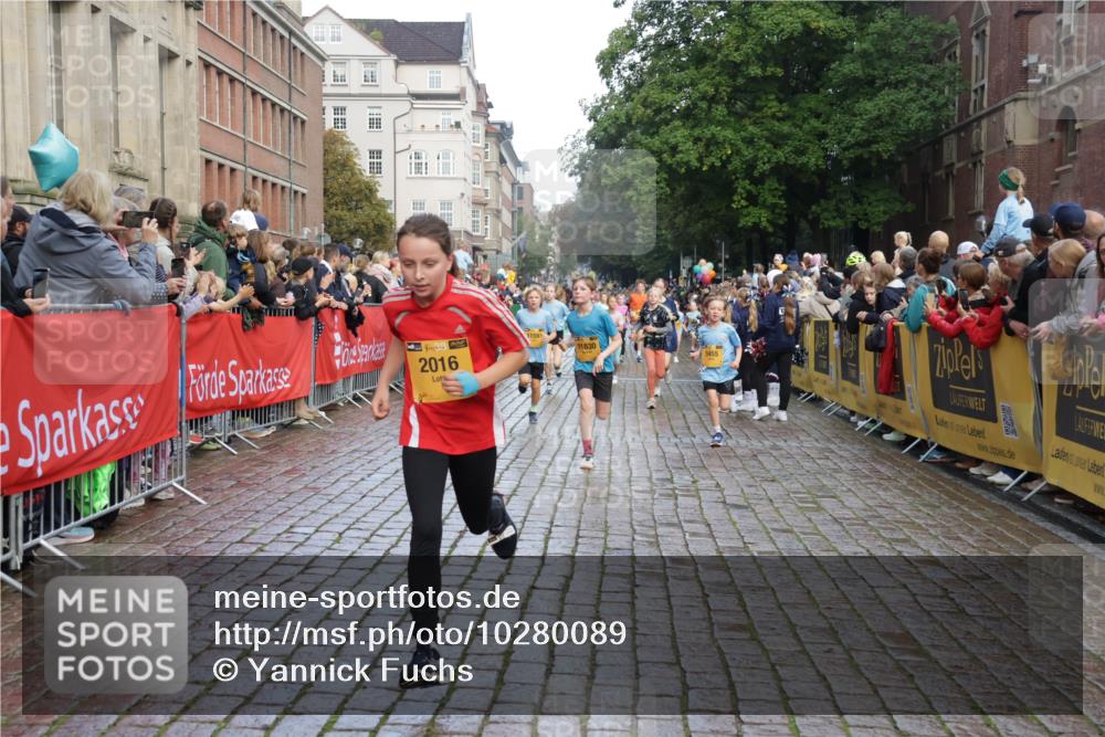 13.09.2026 - Kiel Lauf Yannick Fuchs http://msf.ph/oto/10280089 13.09.2026 08:53:16 Ziel 1919, 2743, 2985, 3316, 3419, 4060, 5342, 5436, 6103, 7170, 7875, 8095, 8541, 8601, 8819, 10390, 237, 1263, 2402, 2609, 4158, 4668, 4756, 5121, 5147, 5149, 5334, 5373, 5405, 6210, 6283, 6579, 7025, 7085, 7423, 7611, 8018, 8510, 8745, 10024, 10414, 10627, 10991, 11248, 11706, 12397, 12454, 12488, 347, 1159, 2016, 2570, 2614, 3210, 3328, 4291, 5177, 5284, 5344, 5455, 6846, 6894, 6979, 7240, 7635, 8857, 8947, 9410, 10122, 11455, 12168, 2613 meine-sportfotos.de