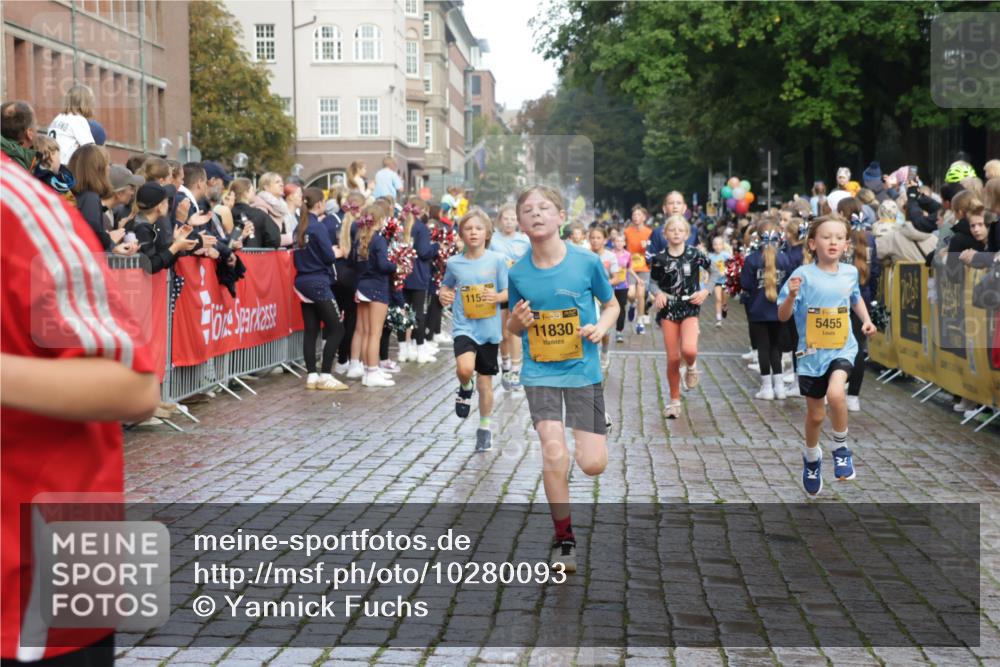 13.09.2026 - Kiel Lauf Yannick Fuchs http://msf.ph/oto/10280093 13.09.2026 08:53:17 Ziel 1919, 2743, 2985, 3316, 3419, 4060, 5284, 5342, 5436, 6103, 7170, 7875, 8095, 8541, 8601, 8819, 10390, 12168, 237, 1263, 2402, 2609, 4158, 4668, 4756, 5147, 5149, 5334, 5373, 5405, 6210, 6283, 6579, 7025, 7085, 7423, 7611, 8018, 8510, 10024, 10414, 10627, 10991, 11248, 11706, 12397, 12454, 12488, 347, 1159, 2016, 2570, 2614, 3210, 3328, 4291, 5177, 5344, 5455, 6004, 6846, 6894, 6979, 7240, 7635, 8525, 8857, 8947, 9410, 10122, 11455, 2613 meine-sportfotos.de