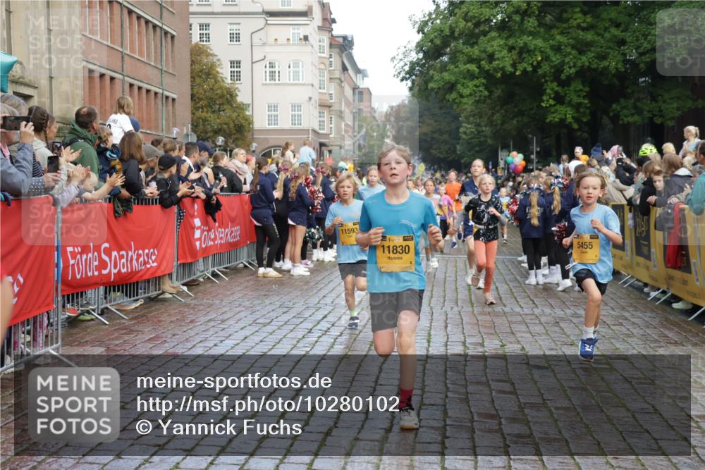 13.09.2026 - Kiel Lauf Yannick Fuchs http://msf.ph/oto/10280102 13.09.2026 08:53:17 Ziel 1919, 2743, 2985, 3316, 3419, 4060, 5284, 5342, 5436, 6103, 7170, 7875, 8095, 8541, 8601, 8819, 10390, 12168, 237, 1263, 2402, 2609, 4158, 4668, 4756, 5147, 5149, 5334, 5373, 5405, 6210, 6283, 6579, 7025, 7085, 7423, 7611, 8018, 8510, 10024, 10414, 10627, 10991, 11248, 11706, 12397, 12454, 12488, 347, 1159, 2016, 2570, 2614, 3210, 3328, 4291, 5177, 5344, 5455, 6004, 6846, 6894, 6979, 7240, 7635, 8525, 8857, 8947, 9410, 10122, 11455, 2613 meine-sportfotos.de