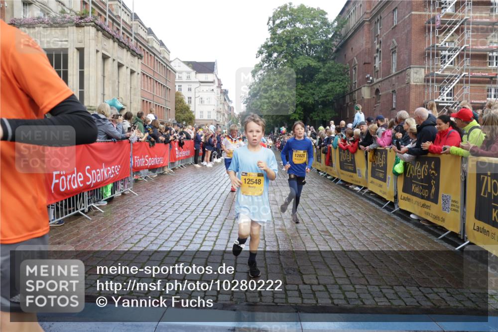 13.09.2026 - Kiel Lauf Yannick Fuchs http://msf.ph/oto/10280222 13.09.2026 08:53:25 Ziel 347, 1159, 1919, 2570, 2614, 2743, 2985, 3210, 3316, 3328, 3419, 4291, 5284, 5344, 6103, 6846, 6894, 6979, 7170, 7240, 7635, 7875, 8095, 8541, 8819, 8857, 8947, 9410, 10122, 11185, 11455, 12168, 237, 1263, 2985, 3316, 4060, 4756, 5147, 5149, 5342, 5373, 5405, 5436, 6210, 6579, 7085, 7611, 8018, 8510, 8601, 10024, 10390, 10627, 10991, 11706, 12488, 888, 1149, 1332, 2016, 2447, 5120, 5177, 5455, 6004, 6702, 8024, 8525, 8671, 8968, 9816, 10997, 5147, 5405, 6210, 12488 meine-sportfotos.de