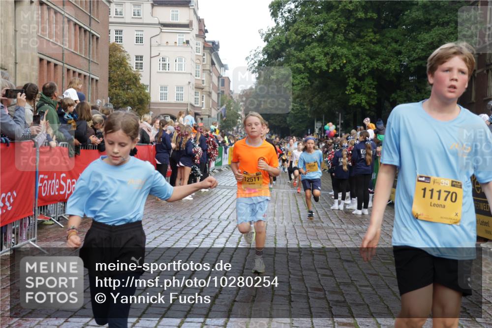 13.09.2026 - Kiel Lauf Yannick Fuchs http://msf.ph/oto/10280254 13.09.2026 08:53:29 Ziel 347, 1159, 1919, 2016, 2570, 2614, 2743, 3210, 3328, 4291, 5177, 5284, 5344, 5455, 6846, 6894, 6979, 7170, 7240, 7635, 7875, 8095, 8857, 8947, 9410, 10122, 11185, 11455, 11830, 12168, 237, 1263, 1919, 2985, 3316, 3419, 4060, 4756, 5149, 5342, 5373, 5436, 6103, 6579, 7085, 7170, 8018, 8510, 8541, 8601, 8819, 10024, 10390, 10627, 11706, 888, 1149, 1332, 2447, 3234, 5120, 6004, 6628, 6702, 8024, 8525, 8671, 8968, 9816, 10997, 5147, 5405, 6210, 10024, 12488 meine-sportfotos.de