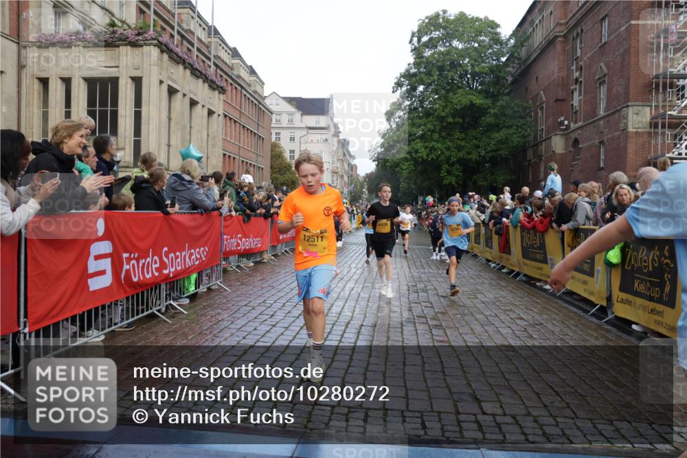 13.09.2026 - Kiel Lauf Yannick Fuchs http://msf.ph/oto/10280272 13.09.2026 08:53:30 Ziel 347, 1159, 2016, 2570, 2614, 2743, 3210, 3328, 4291, 5177, 5284, 5344, 5455, 6846, 6894, 6979, 7240, 7635, 7875, 8095, 8857, 8947, 9410, 10122, 11185, 11455, 11830, 12168, 237, 1263, 1919, 2985, 3316, 3419, 4060, 4756, 5149, 5342, 5373, 5436, 6103, 6579, 7085, 7170, 7875, 8018, 8095, 8510, 8541, 8601, 8819, 10390, 10627, 11706, 888, 1149, 1332, 2447, 3234, 4607, 5120, 6004, 6267, 6628, 6702, 8024, 8525, 8671, 8968, 9816, 10997, 5147, 5405, 6210, 10024, 12488 meine-sportfotos.de