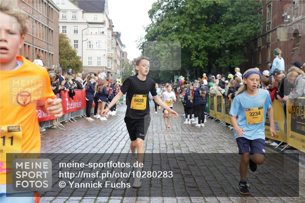 13.09.2026 - Kiel Lauf Yannick Fuchs http://msf.ph/oto/10280283 13.09.2026 08:53:31 Ziel 347, 1159, 2016, 2570, 2614, 2743, 3210, 3328, 4291, 5177, 5284, 5344, 5455, 6846, 6894, 6979, 7240, 7635, 8857, 8947, 9410, 10122, 11185, 11455, 11830, 12168, 237, 1263, 1919, 2743, 2985, 3316, 3419, 4060, 4756, 5149, 5342, 5373, 5436, 6103, 6579, 7085, 7170, 7875, 8018, 8095, 8510, 8541, 8601, 8819, 10390, 10627, 11706, 888, 1149, 1332, 2447, 3234, 4607, 5120, 6004, 6267, 6628, 6702, 8024, 8525, 8671, 8968, 9816, 10997, 5147, 5405, 6210, 10024, 12488 meine-sportfotos.de