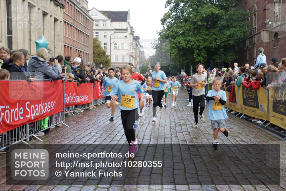 13.09.2026 - Kiel Lauf Yannick Fuchs http://msf.ph/oto/10280355 13.09.2026 08:53:35 Ziel 888, 1149, 1159, 2016, 2614, 3210, 3328, 5177, 5344, 5455, 6004, 6846, 6894, 6979, 7240, 7635, 8024, 8525, 8857, 8968, 9410, 9816, 10122, 11185, 11455, 11593, 11830, 347, 1919, 2570, 2743, 2985, 3316, 3419, 4060, 4291, 4756, 5284, 5342, 5344, 5436, 6103, 6579, 6846, 7085, 7170, 7875, 8018, 8095, 8510, 8541, 8601, 8819, 8947, 9410, 10390, 11455, 12168, 193, 258, 262, 1332, 1529, 2141, 2447, 3234, 4607, 4791, 5120, 5432, 6267, 6628, 6702, 8671, 10997, 5147, 10024, 12488 meine-sportfotos.de