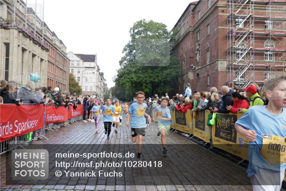 13.09.2026 - Kiel Lauf Yannick Fuchs http://msf.ph/oto/10280418 13.09.2026 08:53:39 Ziel 888, 1149, 1159, 1332, 2016, 5120, 5177, 5455, 6004, 6702, 7240, 8024, 8525, 8671, 8857, 8968, 9816, 10122, 10997, 11185, 11593, 11830, 12548, 12828, 347, 1919, 2570, 2614, 2743, 2985, 3210, 3316, 3328, 3419, 4060, 4291, 4756, 5284, 5342, 5344, 5436, 6103, 6846, 6894, 6979, 7170, 7635, 7875, 8018, 8095, 8510, 8541, 8601, 8819, 8947, 9410, 10122, 10390, 11185, 11455, 12168, 120, 193, 258, 262, 1529, 1823, 2141, 2447, 3234, 4607, 4791, 5432, 6267, 6628 meine-sportfotos.de