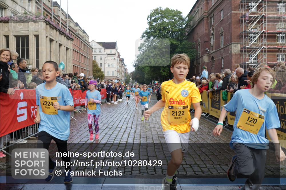 13.09.2026 - Kiel Lauf Yannick Fuchs http://msf.ph/oto/10280429 13.09.2026 08:53:41 Ziel 888, 1149, 1332, 2016, 2447, 5120, 5177, 5455, 6004, 6702, 8024, 8525, 8671, 8968, 9816, 10997, 11170, 11593, 11830, 12511, 12548, 12828, 347, 1159, 1919, 2570, 2614, 2743, 2985, 3210, 3316, 3328, 3419, 4060, 4291, 5177, 5284, 5342, 5344, 5436, 6103, 6846, 6894, 6979, 7170, 7240, 7635, 7875, 8095, 8541, 8601, 8819, 8857, 8947, 9410, 10122, 10390, 11185, 11455, 12168, 120, 193, 258, 262, 1529, 1823, 2141, 3234, 4607, 4791, 5432, 6267, 6628, 5342, 8601 meine-sportfotos.de